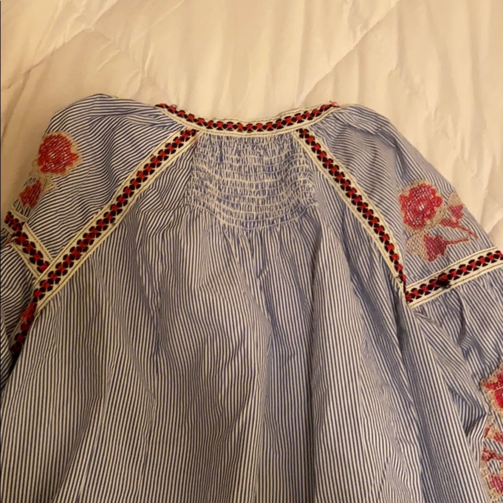 Romeo & Juliet Couture long sleeve top - Picture 4 of 5